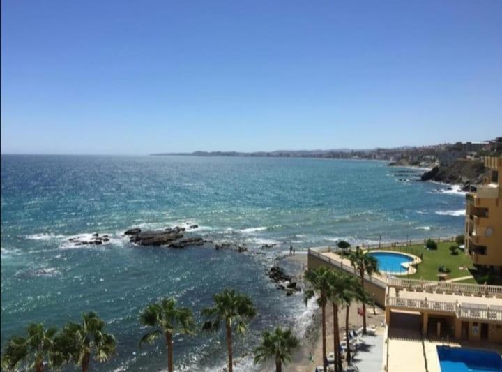 Espectacular Apartamento En Primera Linea De Playa Benalmadena Exterior photo