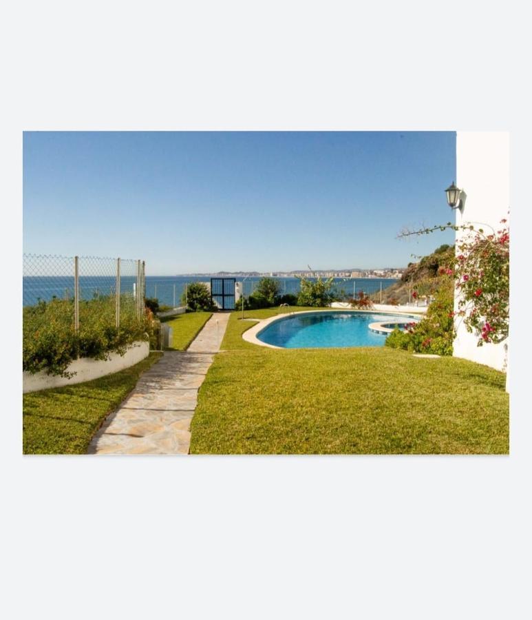 Espectacular Apartamento En Primera Linea De Playa Benalmadena Exterior photo